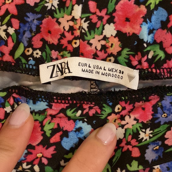 NWOT Zara Floral Stirrup Leggings Large - Picture 6 of 7